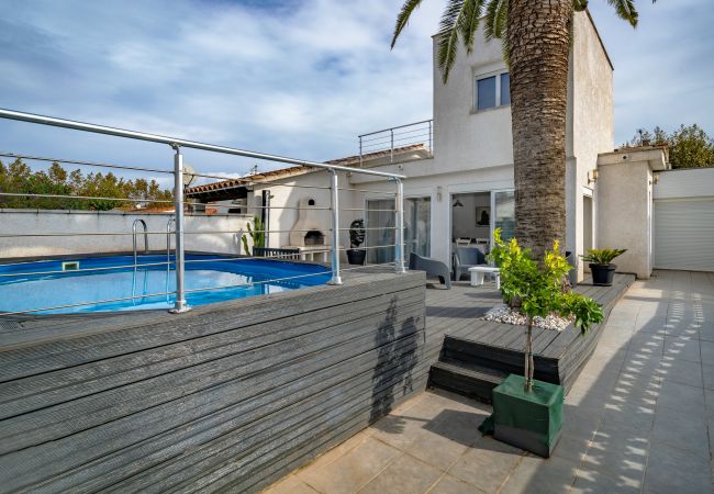 Villa à Empuriabrava - ILV04